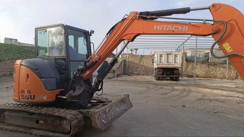 OmecoHub - HITACHI ZX55U